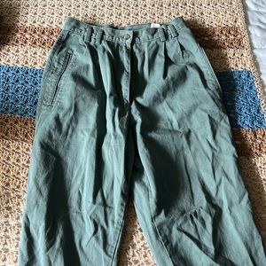 Woolrich Green outdoor wear | size:10 but fits smaller, just long | never worn